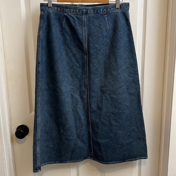 Jones NY denim skirt - Picture 2 of 3